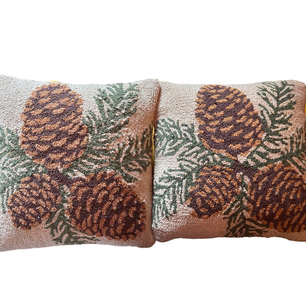 Pair of Mud Pie Pinecone wool hooked throw pillows cabin nature woods